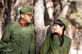 邓超爆料入校军训视频,揭秘校园青春岁月  第3张